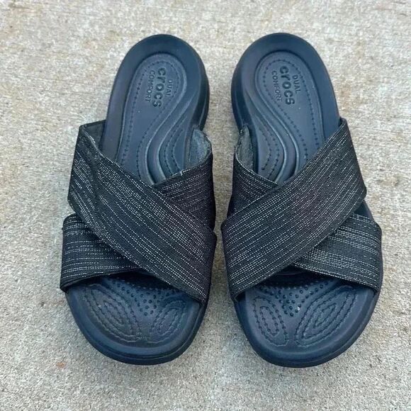 Crocs Capri Shimmer Cross Band Sandals Women’s Size 6 - Picture 1 of 7